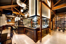 2017 burnt ends kitchen  bar 011